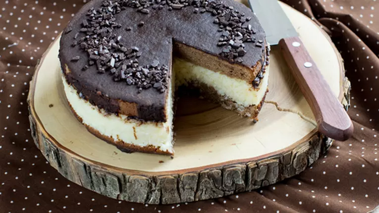 Tort Bounty cu nucă de cocos