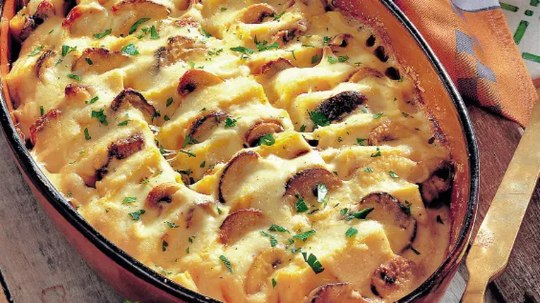 Mămăligă cu ciuperci