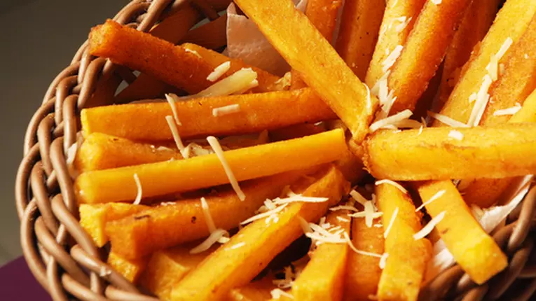 Cum să faci chipsuri din mămăligă