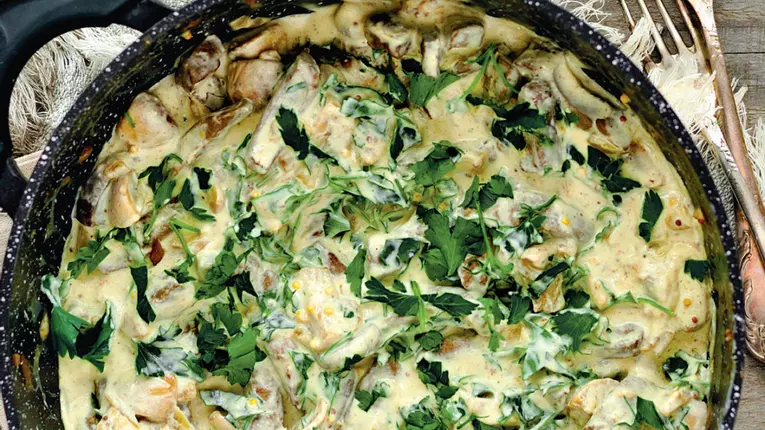 Ciulama de ciuperci champignon