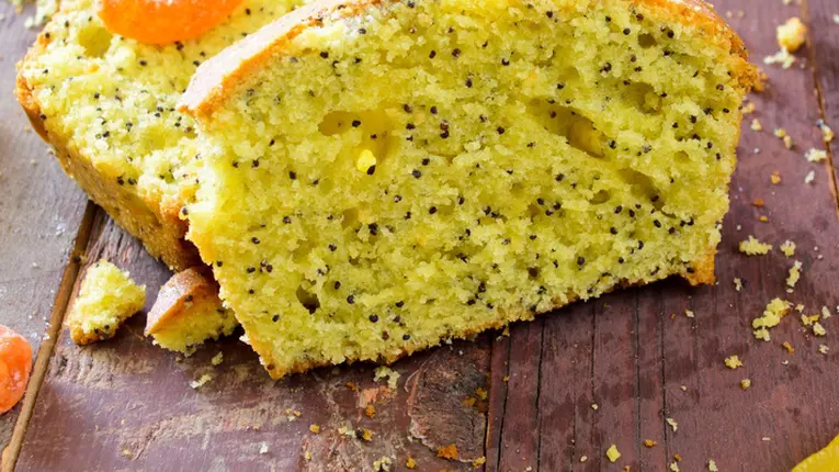 Prăjitură cu mac şi lămâie