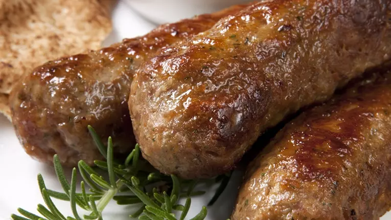 Chifteluțe din miel cu mentă și iaurt