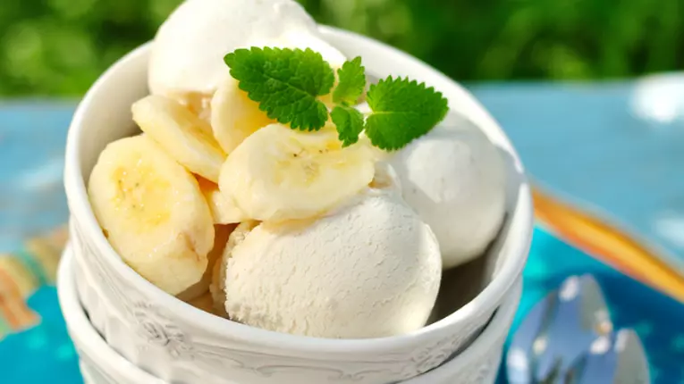 Înghețată rapidă din 2 ingrediente