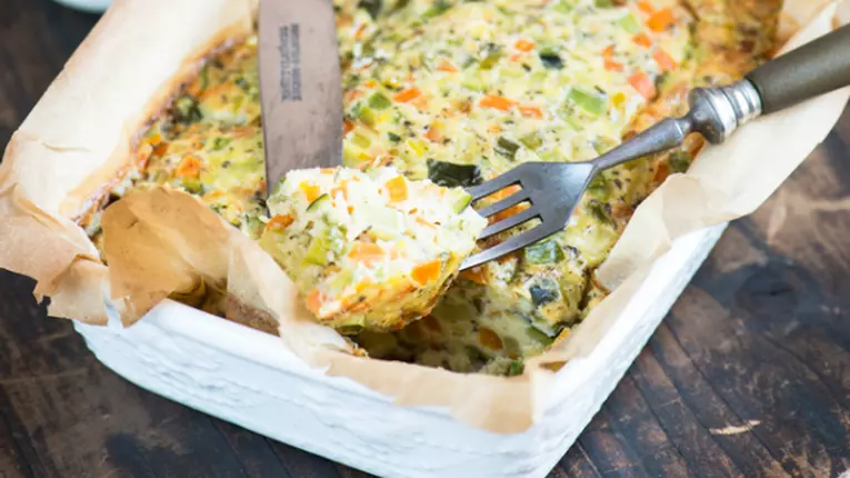 Caserolă rapidă de pui cu broccoli