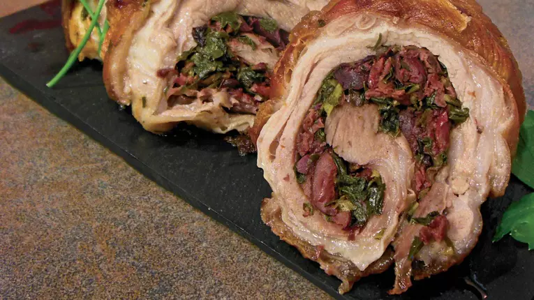 Rulada de miel cu pasta de masline