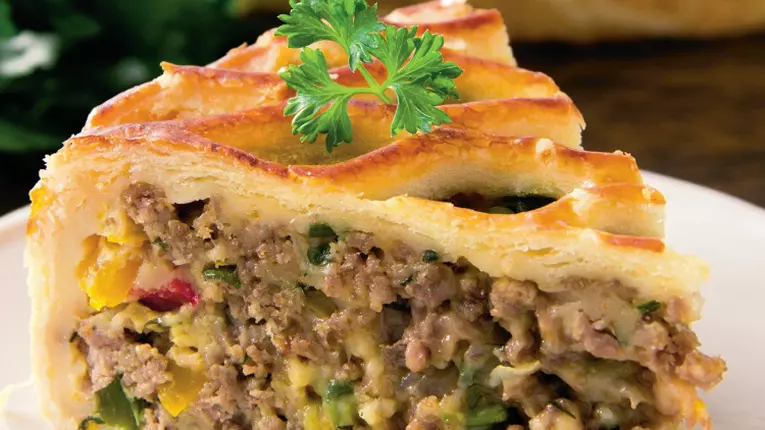 Placinta cu carne de miel