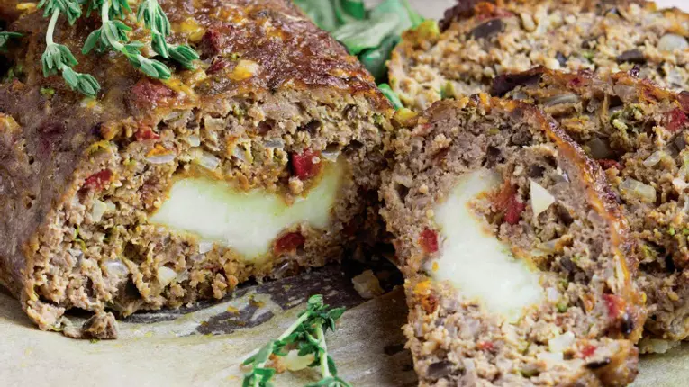 Rulada de carne cu branza