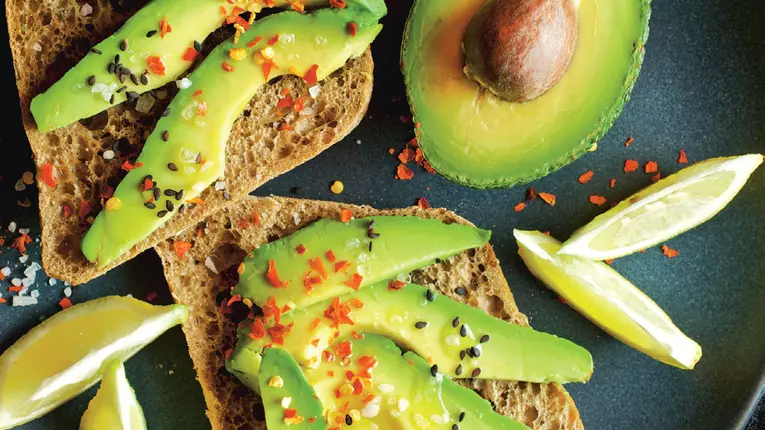 Cum alegi si gatesti avocado