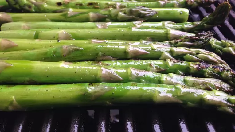 Cum sa prepari sparanghelul