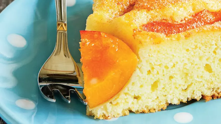 Pandispan de gris cu piersici