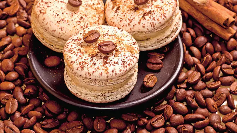 Macarons cu cafea