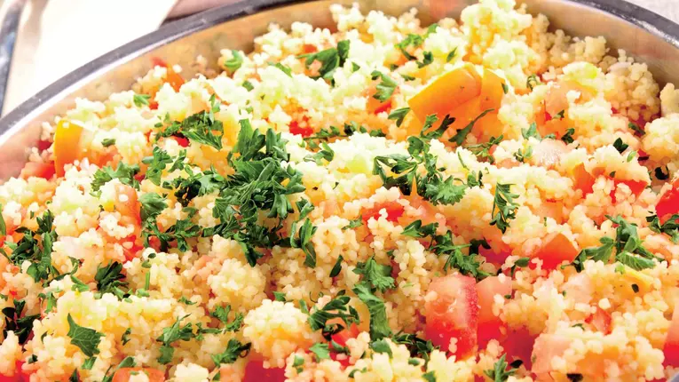 Salata de cuscus cu pui