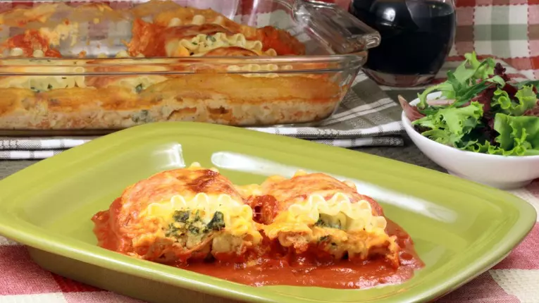 Rulouri de lasagna