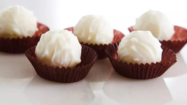 Bomboane de ciocolata alba cu Nutella