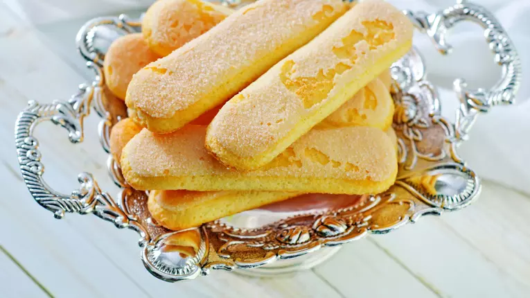 Piscoturi de sampanie