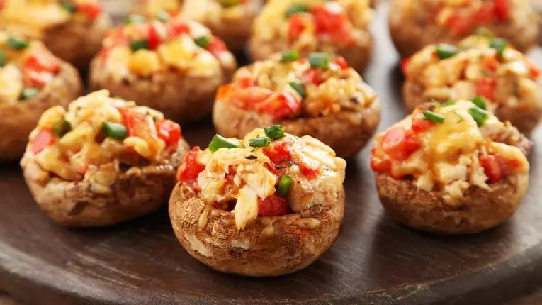 Ciuperci umplute la gratar