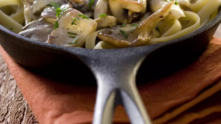 Paste cu ciuperci si praz