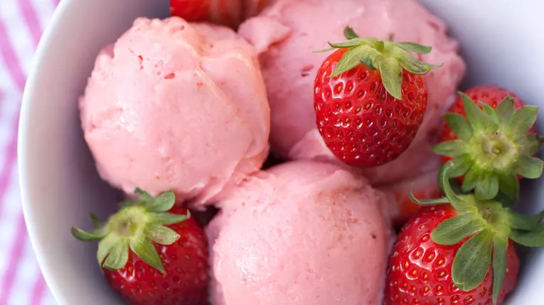 Inghetata de capsune