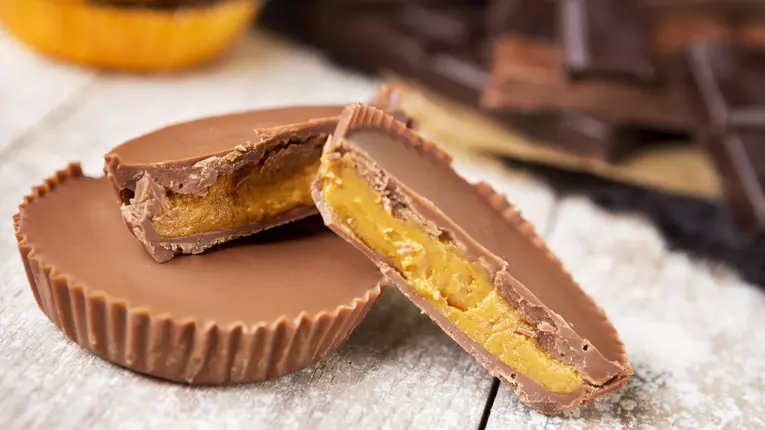 Biscuiti de ciocolata din 4 ingrediente