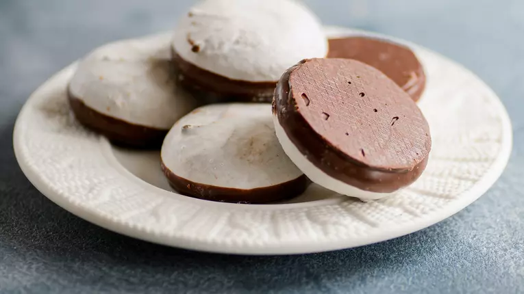 Turta dulce glazurata cu ciocolata