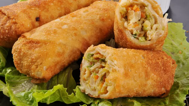 Rulouri de paine cu pui