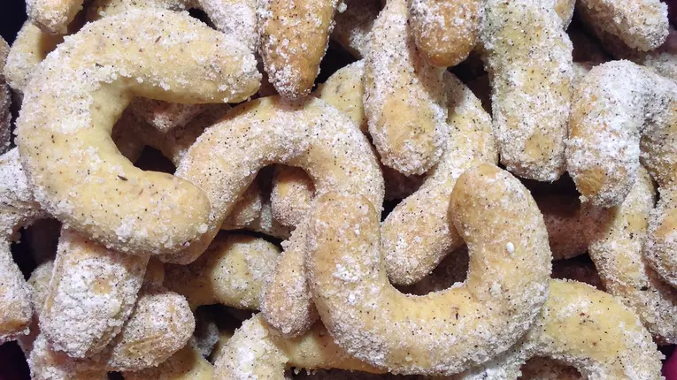 Piscoturi cu vanilie (vanillekipferl)