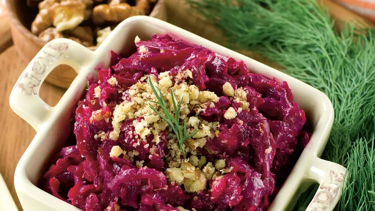 Salata de sfecla rosie
