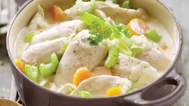 Supa de pui belgiana