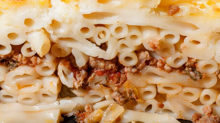 Paste grecesti la cuptor (Pastitsio)