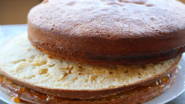 Cel mai simplu blat de tort – a la Jamie Oliver