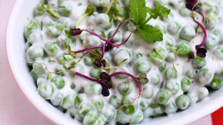 Salata rece de mazare cu maioneza