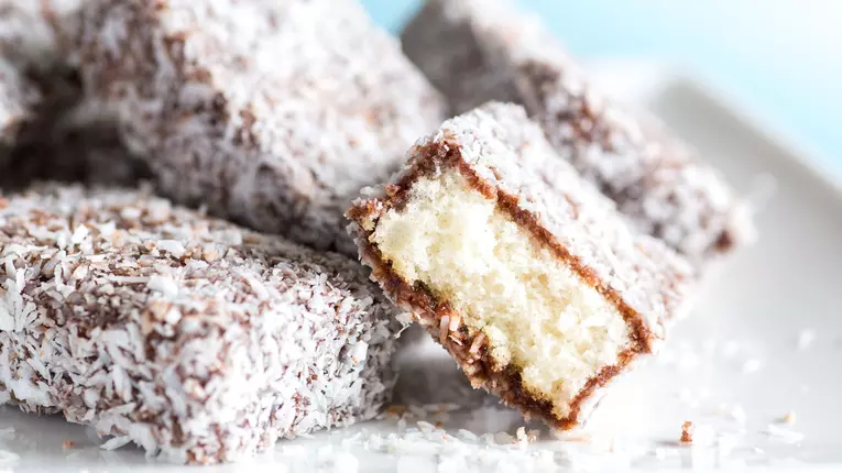 Prajitura Lamington – Prajitura tavalita, reteta simpla