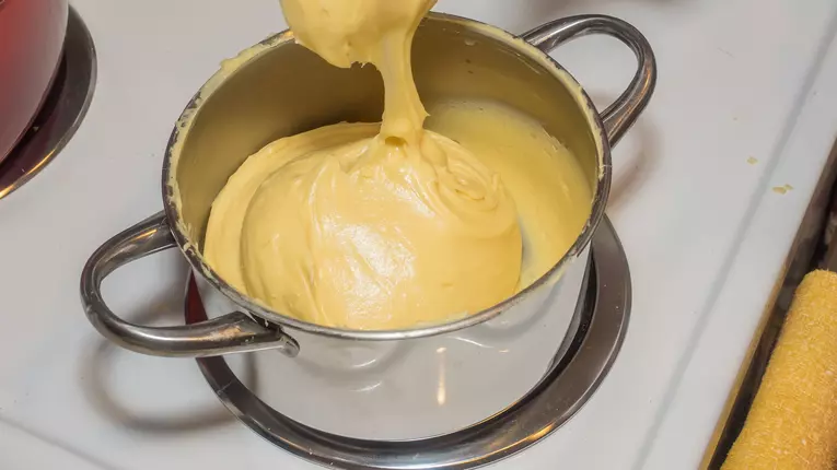 Cum repari aluatul de eclere prea moale