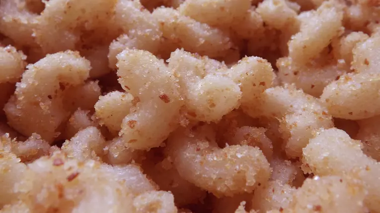 Desertul copilariei: Macaroane cu pesmet