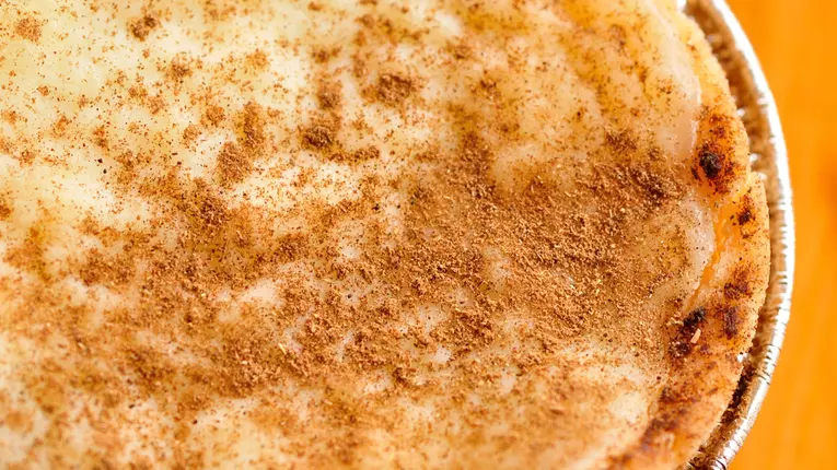 Tarta cu lapte batut si scortisoara