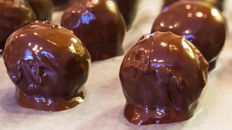 Bomboane de ciocolata de post, fara zahar