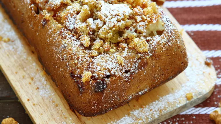 Chec de post cu nuci si banane