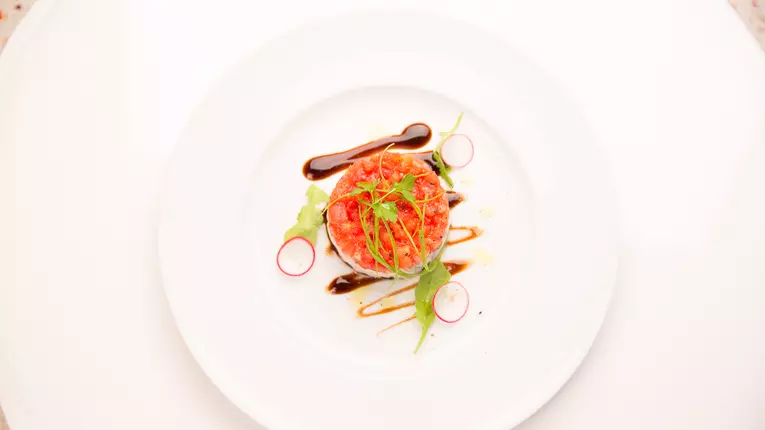 Cum să prepari o rețetă gourmet delicioasă cu doar trei ingrediente