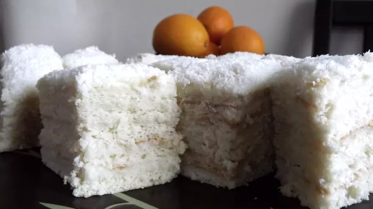 Prajitura Alba ca Zapada cu crema de cocos