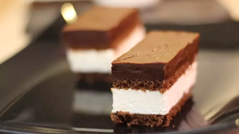 Prajitura „Fantezie in alb-negru”