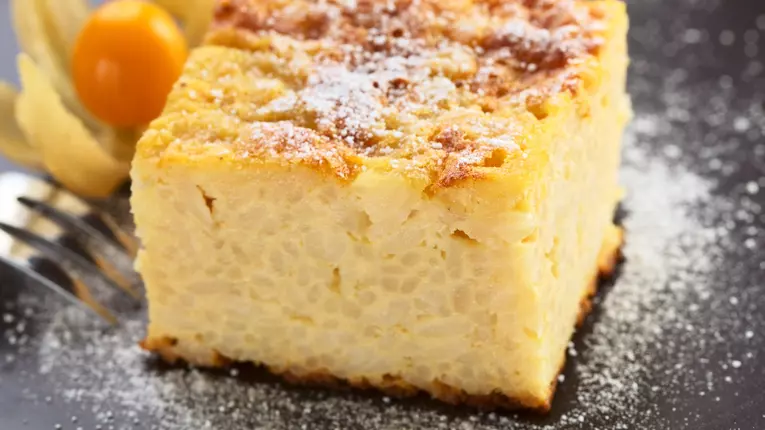 Budinca de orez la cuptor