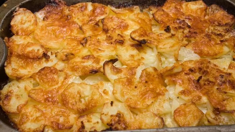 Cartofi Dauphinoise a la Jamie Oliver