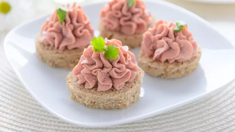 Pasta de sunca cu cascaval