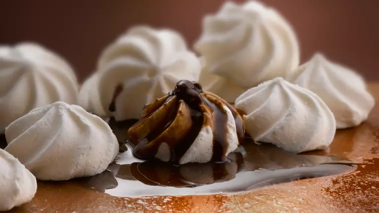 Bezele de post, din apa de naut (aquafaba)