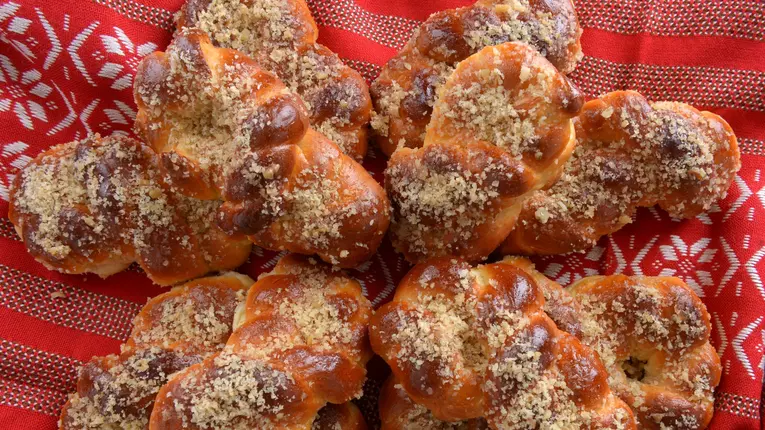 Mucenici moldovenesti, pufosi si de post