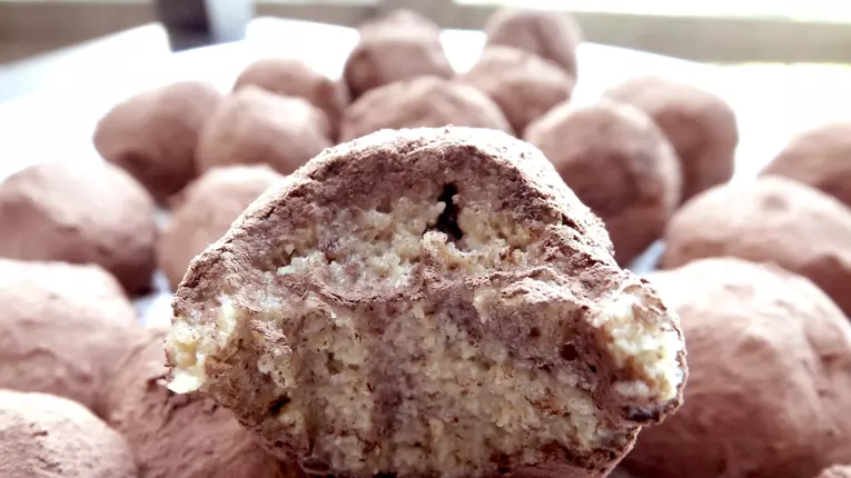 Trufe Tiramisu, fara coacere