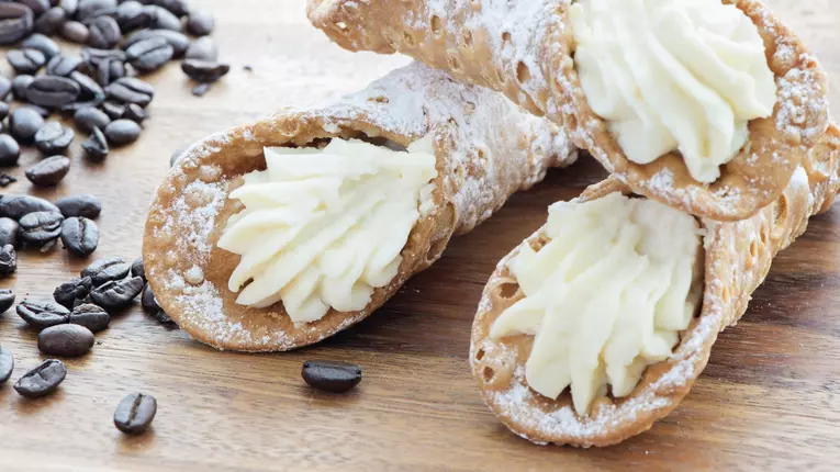 Cum prepari coji de cannoli