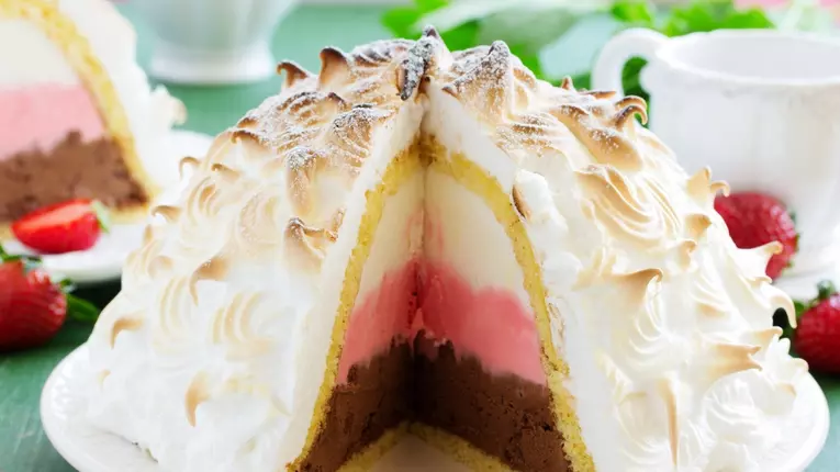 Tort de inghetata Alaska cu bezea