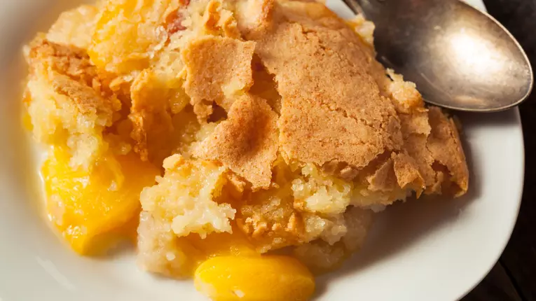 Cobbler cu piersici – Peach Cobbler