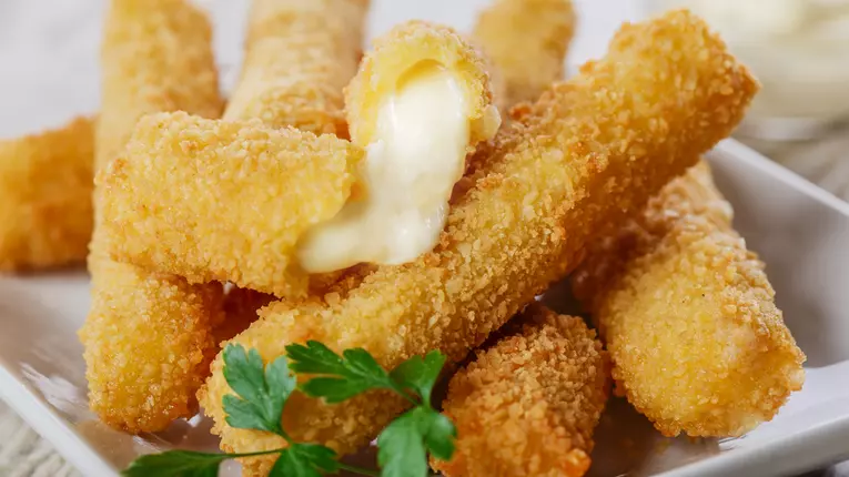 Mozzarella Sticks, din 5 ingrediente